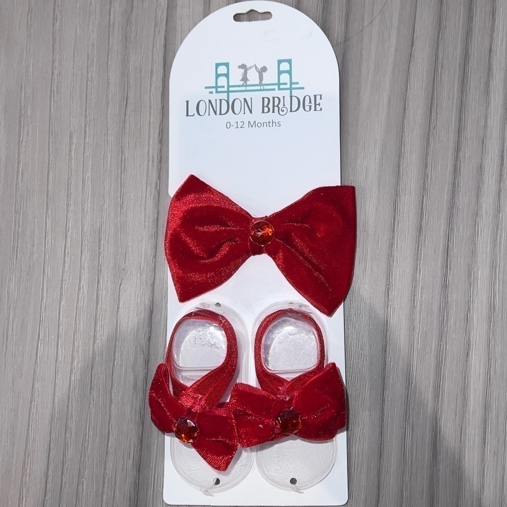 NWT Red Velvet Bows